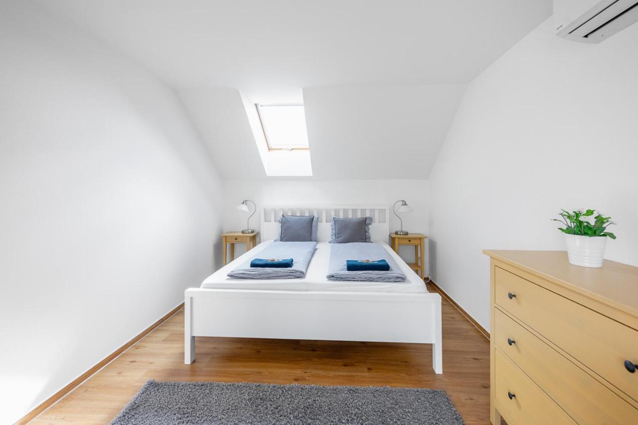 Apartman Ema Dolní Dunajovice Eksteriør bilde
